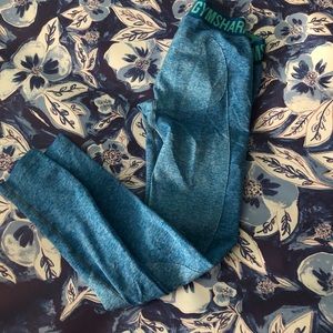 Gym shark legging
